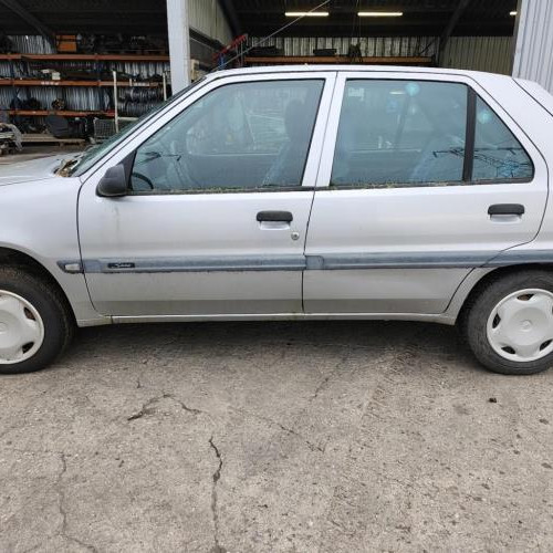 Vehicule-CITROEN-SAXO-PHASE-1-2000-7430c83cb3de720fa474886a4d419998f60871871b2538f3b6acd2657514093d_mtn.jpg