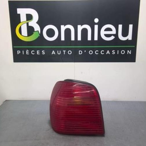 Feu arriere principal gauche (feux)