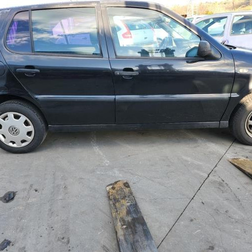 Vehicule-VOLKSWAGEN-POLO-3-PHASE-2-2001-f7beda2b5b933ec3a707e81c4cc0db1c8e703ed6ea2b6f59b25b5340d69ee369_mtn.jpg