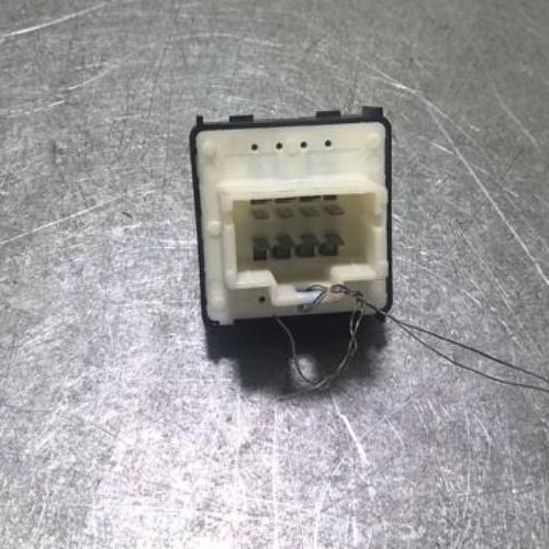 79337796-dae5b88b-ecbe-443a-ad10-c38468a2a465-Piece-79337796-Interrupteur-de-leve-vitre-98016298ZD-CITROEN-C4-CACTUS-12-VTI-12V-5eb25027ec5ca392dc490829daed4c18d4d2e1fc65b7f72b3c5684ca868b8c21_m.jpg