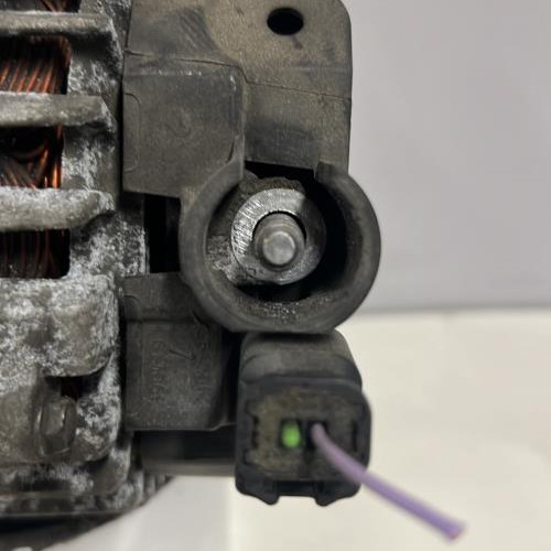 79338022-3dfdcd97-d1ef-4f95-9537-79685d970d4d-Piece-Alternateur-9818677980-CITROEN-C4-CACTUS-0a5befabc7c36e4778fa80c814058d531a6b4a4af4aed7373b028c54888cd501_m.jpg