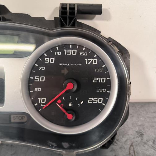 79831472-c4652b85-efe2-451a-b8c2-17d84860afe7-Piece-Compteur-8201060314-RENAULT-CLIO-3-PHASE-1-6487dfc1a328751e13f692cb152752e72ec2078d66c9f182106a7b376bfb9258_m.jpg