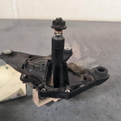 79831478-31473638-8199-4698-ab8d-1e234efc12aa-Piece-Moteur-essuie-glace-arriere-8200311486-RENAULT-CLIO-3-PHASE-1-24cf5b35bd60839708aa493f7a72db3080d2fa1ab3e319045612ddf0caaffd95_m.jpg