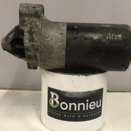 79831669-1f98c2f1-bd0d-4f9e-ac08-f7b4cf7e809f-Piece-Demarreur-8200792969-RENAULT-CLIO-3-PHASE-1-04baa00484a8194a7819bb68d39e89d1ba4e75893021cef3e698aa4d2a141fe5_m.jpg