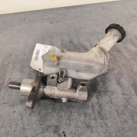79831670-f1ec623b-173e-4f37-9ea0-f3c3c20e9dab-Piece-Maitre-cylindre-freinage-7701209308-RENAULT-CLIO-3-PHASE-1-cc5a2cffb6f4df26f4a6d43f6f004900594e7fff9b6d84fec41f461348a60b42_m.jpg