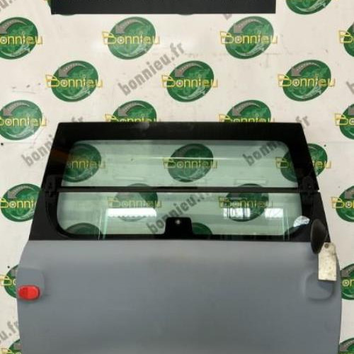 Piece-Porte-avant-droit-9842749980-CITROEN-AMI-b0a94748565420e88efdae29790a5f279094e9de6111372a151979cf2afe8762_mtn.jpg