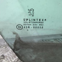80129232-ebf2fd36-8a34-4fbd-af7a-e3012c862865-Piece-80129232-Vitre-avant-droit-9202F1-PEUGEOT-307-PHASE-1-CABRIOLET-20i-16V-d2131c7ede6c681d94fdba60c5cb297ba3dfd76f49ceb5192466589a614907ee_m.jpg