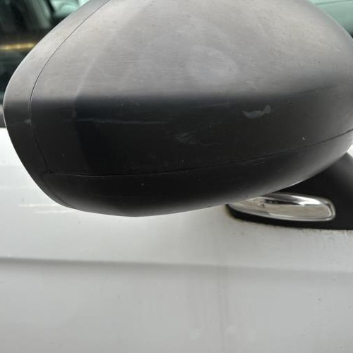 Vehicule-CITROEN-C3-2-PHASE-1-2014-f9c72b33c8907cdc2d2dc6f8d530fa6d494c30715e0a908edfcf84b1ca2f95d9_mtn.jpg