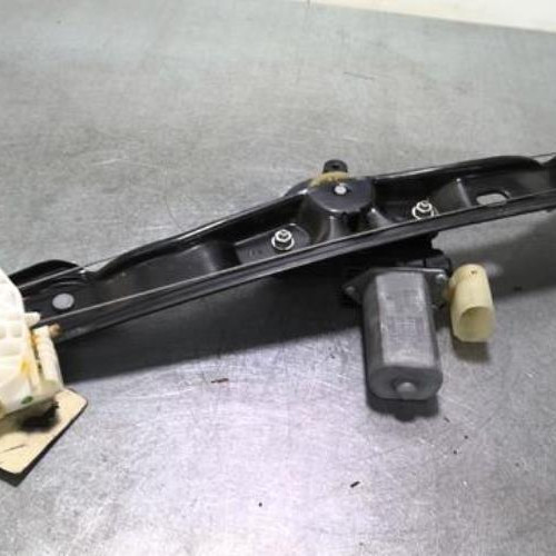 80283588-08ddc1be-4292-483c-885f-9c7cd58f030d-Piece-80283588-Moteur-leve-vitre-arriere-droit-67627341564-BMW-SERIE-3-F30-F80-PHASE-1-318d-20D-16V-TURBO-c76c832d3b84778849a551cdb161c5afc1c7eaa90aeb2a78f307b17cb533b3b8_m.jpg