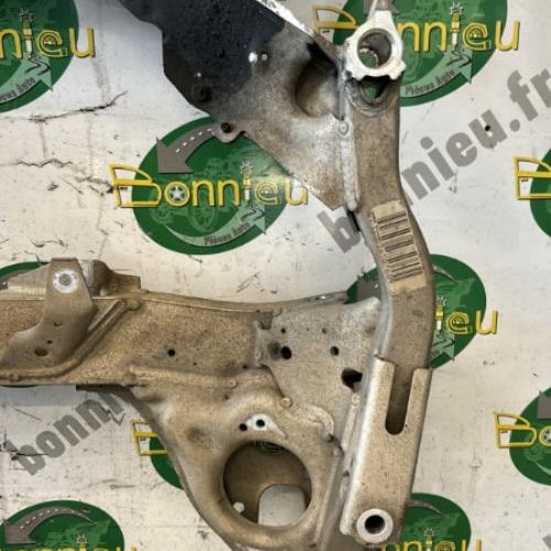 80294291-a6404ed1-68b9-44ba-a4b2-9066caca2968-Piece-Berceau-avant-BMW-SERIE-1-E87-PHASE-2-d2ddb7a42e94c022f7156eac8ae3ab9045356a270caf9db94359c8c775ddf19a_m.jpg