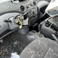 Vehicule-TOYOTA-YARIS-1-PHASE-1-2001-4a118ea3a21712f4860e98acd49613e95f59a0ee528da70bf3cd009467748ee6_mtn.jpg