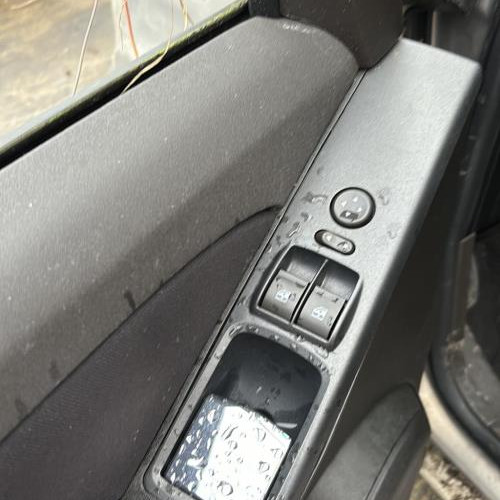 Vehicule-LANCIA-MUSA-PHASE-2-2008-3cb5a97ae0912ccab30b12feb90bec1f490c341bb937514b33354c157b8e397e_mtn.jpg