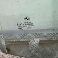 80501992-6991add7-e7e8-45c0-a133-9f25ea924ea4-Piece-80501992-Vitre-arriere-gauche-51357110635-BMW-SERIE-5-E60-PHASE-2-523i-25i-24V-L6-b1e8183741ca45e44c8f8b85dd363ac37e663f07f68cc1166ce36634818fe8f9_m.jpg
