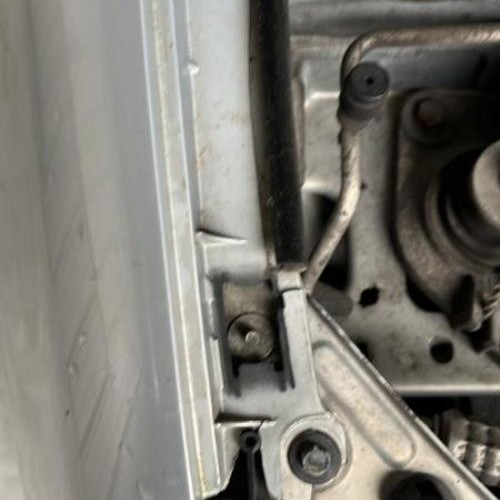 Vehicule-RENAULT-CLIO-2-PHASE-2-2004-f9ab1d90eaa7d9ecd5baad0603df9cc0f2271aac2afbe8d47eb0863128c65118_mtn.jpg