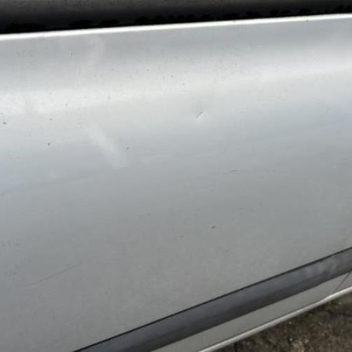 Vehicule-RENAULT-CLIO-2-PHASE-2-2004-9f7aca53b7f28f34af7df35d91644f0ce7a4b9606e8a4472e53cbb0f8a175387_mtn.jpg