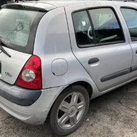 Vehicule-RENAULT-CLIO-2-PHASE-2-2004-defbb7731805b84835746159691c28a26d235e4ce1ec6b1136715e4a9becfc40_mtn.jpg