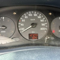 Vehicule-RENAULT-CLIO-2-PHASE-1-2001-061f601886685fc218ac3963ae3a6ceaea7e9591fab89c4c4fda19f47416cba8_mtn.jpg