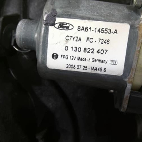 81374200-fb1ab8e4-d747-447e-832c-097a7d2a287e-Piece-81374200-Leve-vitre-electrique-avant-droit-1543207-FORD-FIESTA-6-PHASE-1-14-TDCI-8V-TURBO-7890962979409a9d5001fc0631da3ba642ed3c81cb0becb3f794284f5577bd13_m.jpg