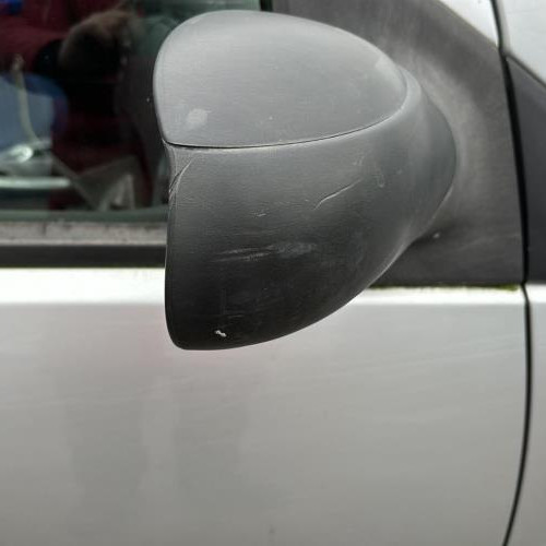 Vehicule-CITROEN-C2-PHASE-1-2003-7e82303ba8c957cc48567b51c27976417db25f02b106017177aa01c029469a89_mtn.jpg