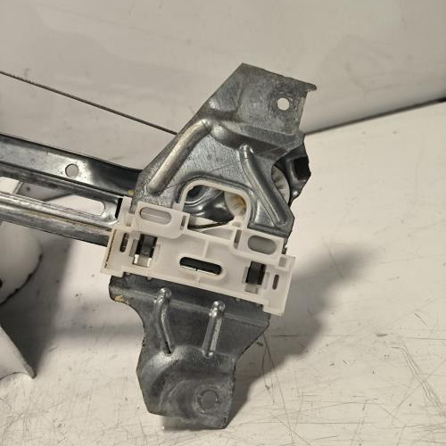 81439593-8c9b0432-b3de-4304-ac0c-3df1ef3b25ae-Piece-Leve-vitre-electrique-arriere-gauche-9826080480-PEUGEOT-308-2-SW-PHASE-1-BREAK-aba75f78234457d80422fe25866dd3c582464319773e84f644247cf6893fcaf3_m.jpg