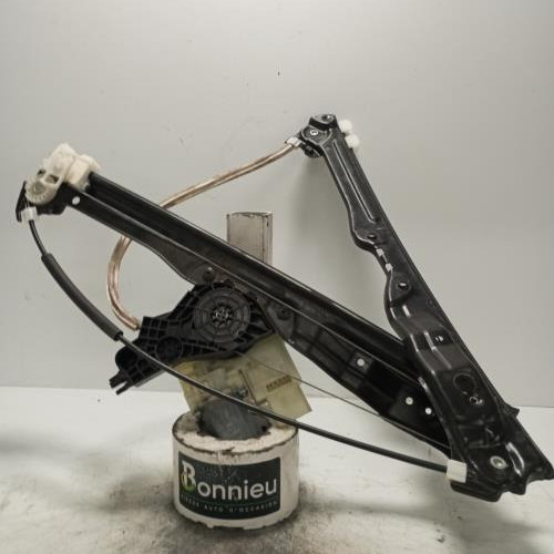 Moteur leve vitre avant droit