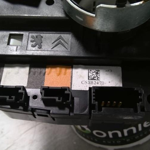 81506791-c0926783-2f4e-4936-99d3-14d0afa78bf8-Piece-81506791-Com-98255383ZD-PEUGEOT-2008-2-15-BLUE-HDI-16V-TURBO-faab588086c1b479bd3ee0868e8cdcd7fe5513abbfa83dada9a2b8d44cb86cf4_m.jpg