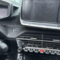 Vehicule-PEUGEOT-2008-2-2021-6a69b20048f9c7bd683e728f343086351497955b27b074d2f79d705f3cd117b0_mtn.jpg