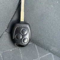 Vehicule-FORD-FIESTA-6-PHASE-1-2010-74d7b8b0855990379afd21058903f1b893e9ba5d7c9bd369527763c6d31f809c_mtn.jpg