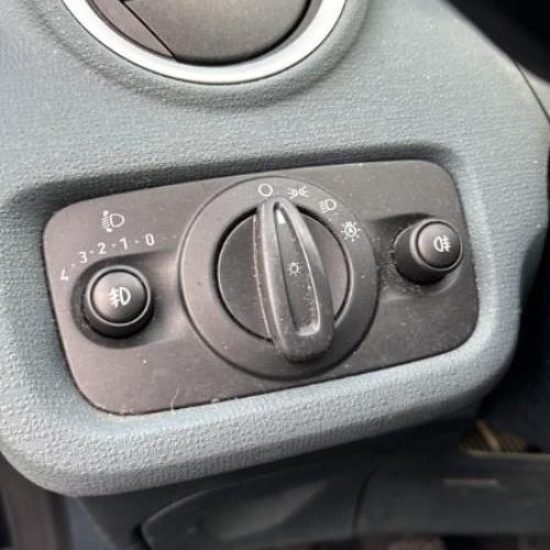 Vehicule-FORD-FIESTA-6-PHASE-1-2010-c483db448097909fd3c33dfa15ff62fd13342a0511a1cafca0a0e65a205fbbdf_mtn.jpg