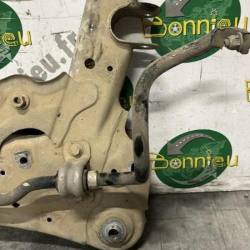 Piece-Berceau-avant-544018850R-RENAULT-KANGOO-2-PHASE-1-218a0dbc223c37f5c073f8eeb7576364168a38dab9b48974d4fddf9273eaac10_mtn.jpg