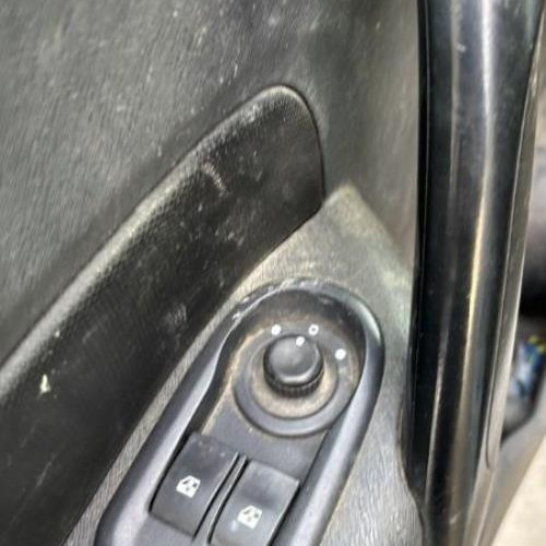 Vehicule-RENAULT-KANGOO-2-PHASE-1-2012-3bae64673f5fdd7249564d540744e4fa1c765579f90a0c4b26c5de85a726821e_mtn.jpg