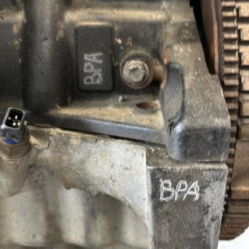 Piece-Moteur-8201246258-RENAULT-KANGOO-2-PHASE-1-1d1ae8ba655a949d8163f41d7de4fe10f6164236c72497ebe9736f096e2d3029_mtn.jpg