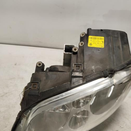 81813323-775a34bb-823f-45fd-928c-e9a717c435c9-Piece-Optique-avant-principal-gauche-feuxphare-1T0941005F-VOLKSWAGEN-TOURAN-1-PHASE-1-c662f31897ce6ea96b2f57d018adf2ae37b3a02f8e06ce90a290d7e50ad906f8_m.jpg
