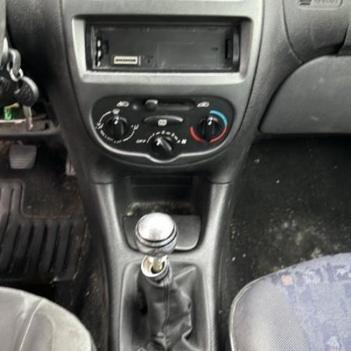 Vehicule-PEUGEOT-206-PHASE-2-2004-468cece8c0f307e88fa94b7dd5b3dece039ab811569e12e847089d94120a8f1f_mtn.jpg