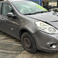 Vehicule-RENAULT-CLIO-3-PHASE-2-2011-3fc7d5c85c1ee22b1561a917b10778541059b54000f572caa41cf459a76d9425_mtn.jpg