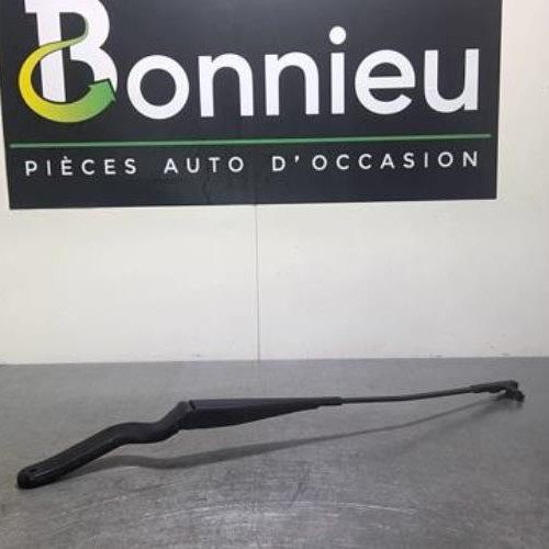 82995807-faf01f2e-a246-4cb3-a91b-495bf1a5da8f-Piece-82995807-Bras-essuie-glace-avant-gauche-1690970-FORD-C-MAX-1-PHASE-2-18-TDCI-8V-TURBO-67372b6854a08ab17827cb82f92afd82eb6452e4c91f87a23061936800e17e43_m.jpg