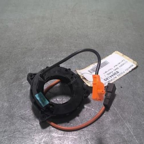 83044109-bf097c28-1782-40c4-befd-824d02332a32-Piece-83044109-Contacteur-tournant-00004112AG-CITROEN-SAXO-PHASE-1-11i-8V-8d275e12cb7ad2d8ff1ddeced5e592c1feb953d09aa1759fea52aa971f674224_m.jpg