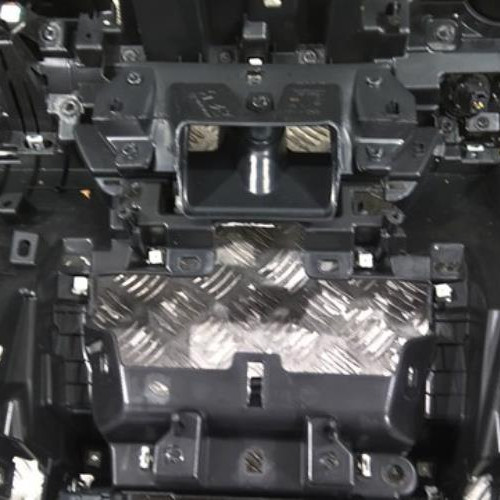 83093937-bf0048ec-fef3-496c-bb00-1efcffbaf318-Piece-83093937-Planche-de-bord-complete-98382221AK-PEUGEOT-2008-2-15-BLUE-HDI-16V-TURBO-b792cb0862417004a9c3aed832a4afc0c463cc9a0ff80d9690dc8cce40793e3f_m.jpg