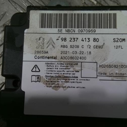 83093937-0580b1ab-6dc7-419b-9272-50cf68f4d347-Piece-83093937-Planche-de-bord-complete-98382221AK-PEUGEOT-2008-2-15-BLUE-HDI-16V-TURBO-2a43892f615f64422240ad463875b54dca03a7851a825113e3e005dbd111f1ae_m.jpg