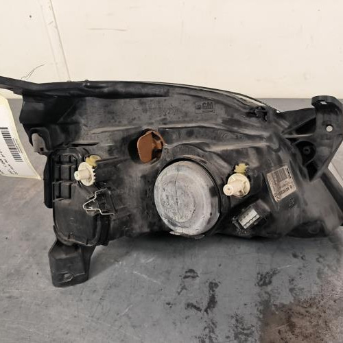 83429366-657741ec-6205-4ee4-bdce-aec7110a5048-Piece-Optique-avant-principal-gauche-feuxphare-93162203-OPEL-TIGRA-2-TWINTOP-CABRIOLET-35dd0449d2b010ef7997dcd99982d9ac977e13978c4f45c8b433a5ad9fd704e8_m.jpg