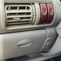Vehicule-RENAULT-TWINGO-1-PHASE-3-2001-098a3c5af0be03b4c9f71eac80839bc659aa45212e423205fa46b7e70f78c110_mtn.jpg