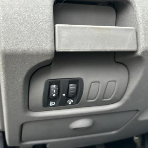 Vehicule-RENAULT-SCENIC-2-PHASE-2-2008-0778c615c7275017b5a65db73e4ee3551c32dc03bf74c7d563e1002eb7fa44f1_mtn.jpg