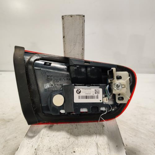 83915517-0f16f9d1-de93-4512-8cdc-f1815da1c85b-Piece-Feu-arriere-secondaire-droit-feux-63217359020-BMW-SERIE-1-F20-PHASE-2-aa6733d28a94865fe65bd18bd4d7dce4a50322229a7d09295e7e810355fc3a25_m.jpg