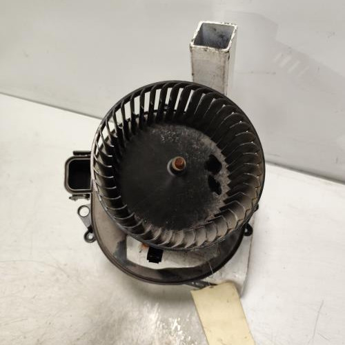83920586-93167481-108b-4de6-9505-0cd545869f03-Piece-Ventilateur-chauffage-64119350395-BMW-SERIE-1-F20-PHASE-2-b59a239b3ce8021c9965fa20b7e389164678891db356f7e6837a1675f759e5a2_m.jpg