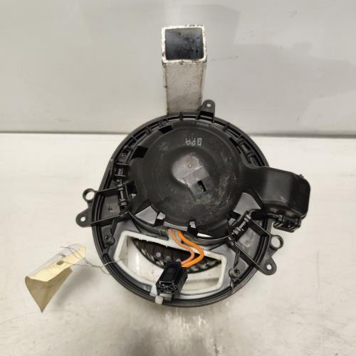 83920586-9665a803-f325-4105-8794-e16d2924f74c-Piece-Ventilateur-chauffage-64119350395-BMW-SERIE-1-F20-PHASE-2-af6652c1858423e0c73e6e917f2a6de3fd4cc63a8f60a019994740bf748c93a1_m.jpg