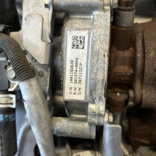 83997519-f5ea30ee-69ac-4636-b002-6117891b7912-Piece-Moteur-8201708642-RENAULT-CLIO-4-PHASE-1-a5a1be92302431899a004f351fd08c828e3ebd2122bc4fd0559757787c245bf7_m.jpg