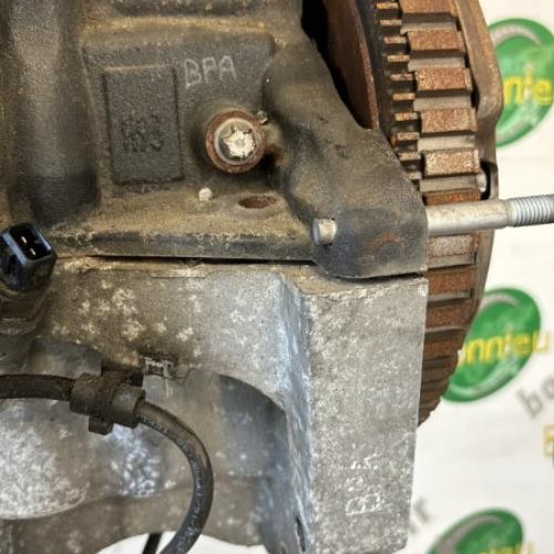 83997519-d57bba3f-01c2-4419-b937-bac29ecf2a96-Piece-Moteur-8201708642-RENAULT-CLIO-4-PHASE-1-aa39ae9865057552b3ea744e8963a32b27e8b1d99a363687e191f7054008bc84_m.jpg