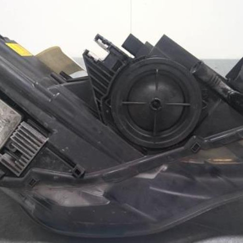 84021992-59c0b4ab-cfcb-468f-b239-0d04f92b3df2-Piece-84021992-Optique-avant-principal-gauche-8X0941043-AUDI-A1-1-PHASE-1-14-TFSI-16V-TURBO-83426bda45f6f9bbf33dd00d25906cfde03c32a53bfdb6a86700000274cdd104_m.jpg