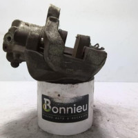 84048237-161e830b-35d1-48c2-b03f-a1c5fafc3fb1-Piece-84048237-Etrier-avant-gauche-9835571780-PEUGEOT-2008-2-15-BLUE-HDI-16V-TURBO-3fd0e61b27e4bfde640e19ba3ec2dd6f790c919cacc6ded37b9b8c45f14bf550_m.jpg