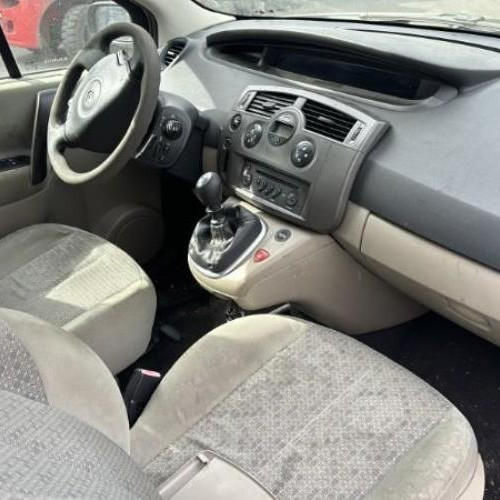 Vehicule-RENAULT-SCENIC-2-PHASE-2-2008-64ed51d5d8f431b75a04c5a1e4880b1d7594b60f3d1f668b8e46ba0ed2178c96_mtn.jpg